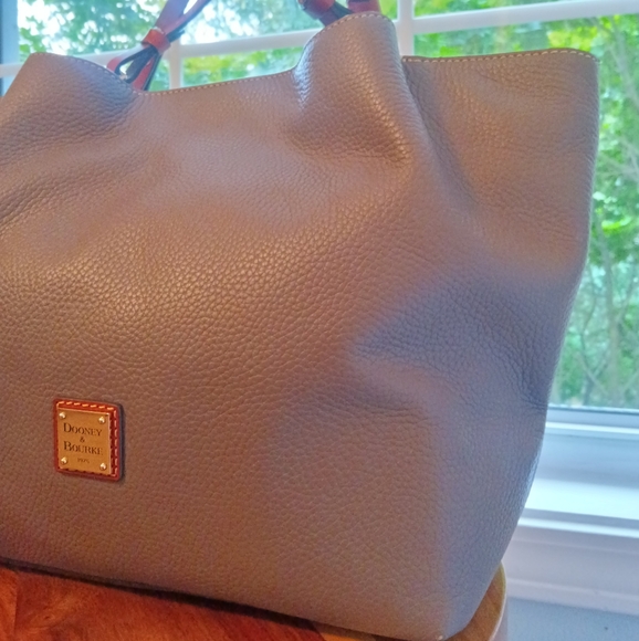 Dooney & bourke - Picture 2 of 16